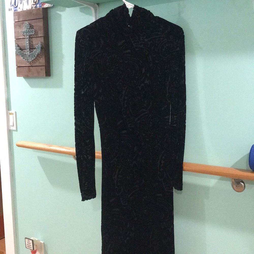 Long black dress